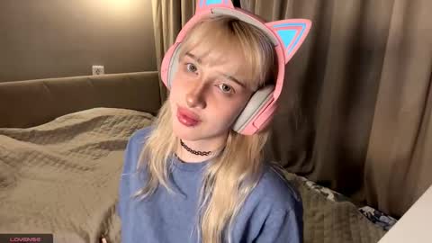 Amaya online show from November 1, 3:27 pm