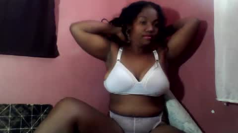 joenah012 online show from July 6, 5:56 am