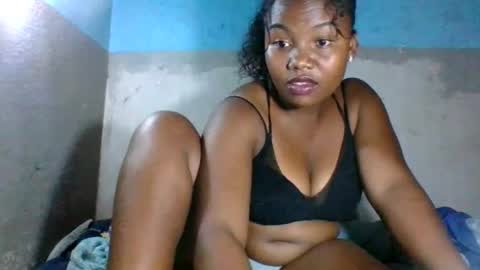 joenah012 online show from July 23, 7:38 am