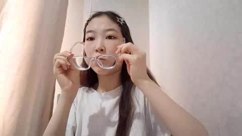 Molly online show from December 4, 5:42 am