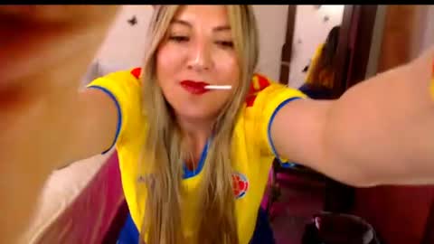 Jolie Mature online show from June 27, 8:59 pm