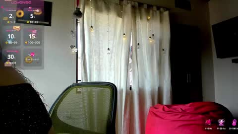 jolie_reyes1 online show from January 12, 6:05 pm