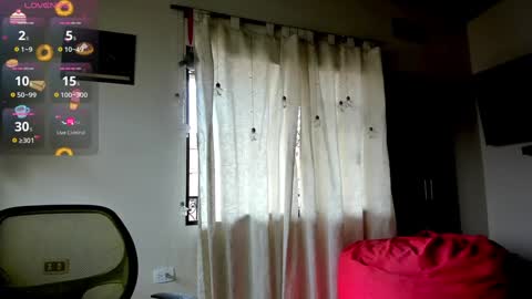 jolie_reyes1 online show from January 25, 6:43 pm