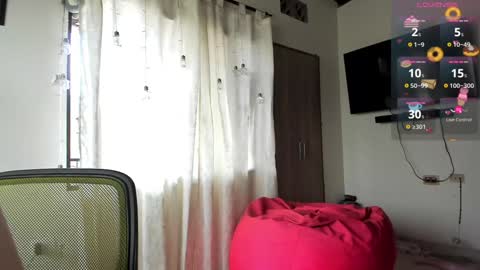 jolie_reyes1 online show from December 7, 6:37 pm