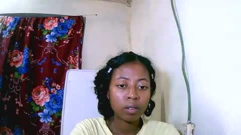 joliekah27 online show from January 26, 5:13 pm