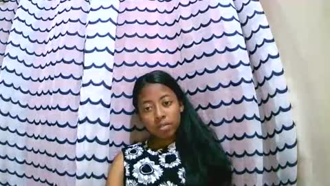 joliekah27 online show from September 14, 7:34 pm