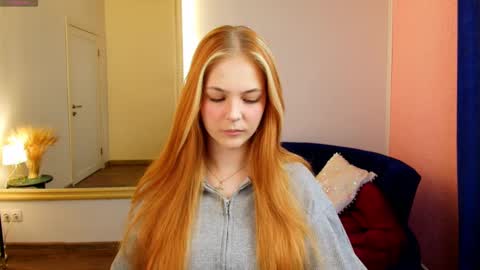 Snapshot of jolly_bean chatting on March 1, 2:37 am Polly  online show from March 1, 2:37 am