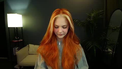 Snapshot of jolly_bean chatting on March 8, 2:32 am Polly  online show from March 8, 2:32 am