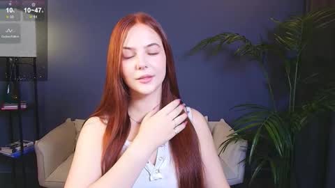 Snapshot of jolly_bean chatting on October 5, 3:00 am Polly  online show from October 5, 3:00 am