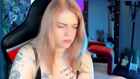 Jolly online show from February 4, 3:00 am