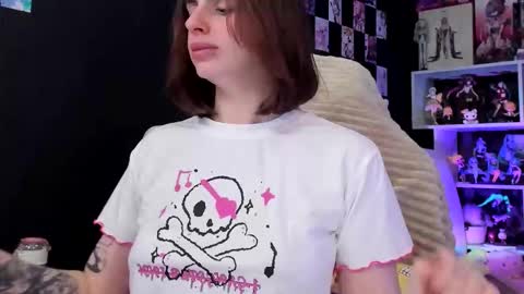 Rose online show from December 14, 8:25 pm