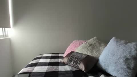 sofiaparker8 online show from December 6, 4:06 pm