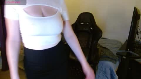 Jessi Dee online show from February 14, 3:30 am