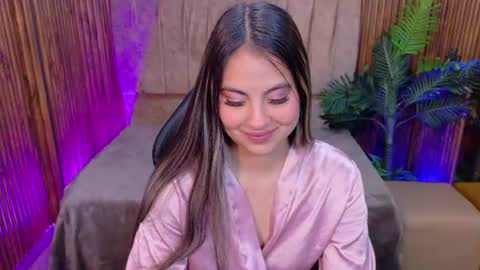 JUANITA online show from July 9, 11:45 am