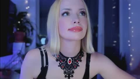 Goddess Julia online show from June 3, 8:03 pm
