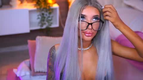Jessye online show from July 14, 2:05 am
