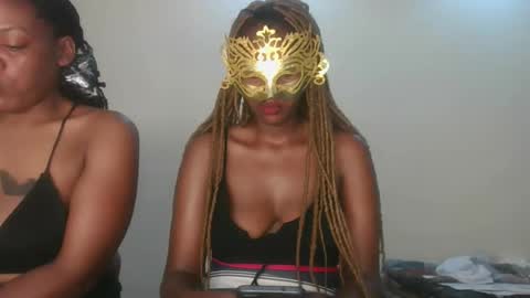 Juicey lovely online show from April 10, 5:30 pm