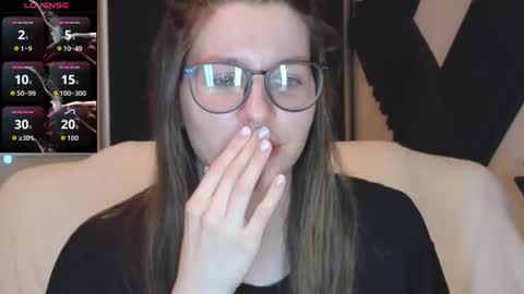 laura online show from June 17, 8:26 am