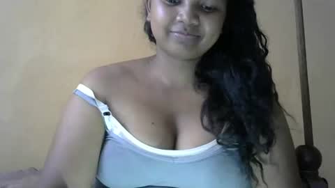 stellah online show from October 27, 11:06 am