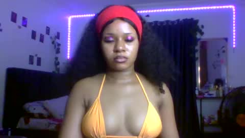 Emily online show from February 10, 8:39 am