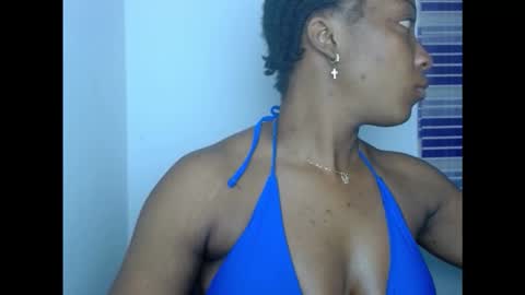 Snapshot of juicycuntx chatting on October 7, 9:03 am juicycuntx online show from October 7, 9:03 am