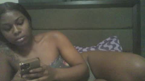 JuicyExotic online show from November 30, 1:32 am