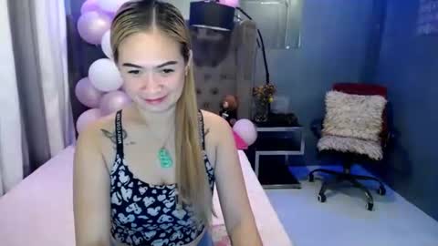 Den  online show from May 8, 6:49 am