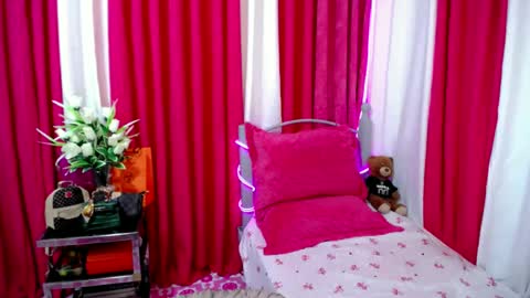 Den  online show from July 2, 9:37 am