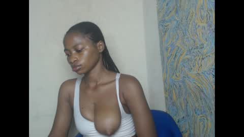 Snapshot of juicypiexx chatting on February 3, 7:10 pm juicypiexx online show from February 3, 7:10 pm