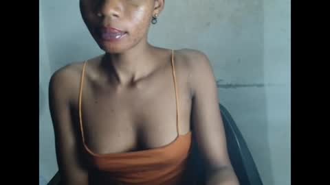 juicyxpussyxx online show from July 28, 9:36 pm