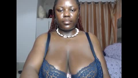 Snapshot of juicyxxxboobs chatting on October 18, 10:18 am juicyxxxboobs online show from October 18, 10:18 am