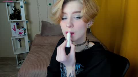 Jules online show from January 15, 1:23 am