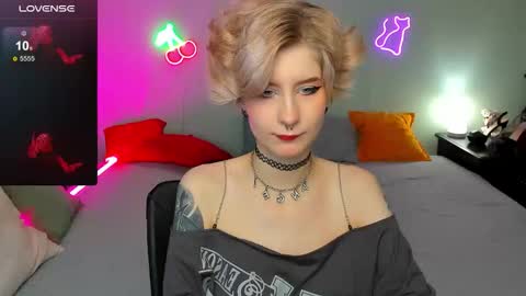 Jules online show from October 11, 12:48 am