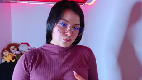 Juliana online show from December 18, 4:17 am