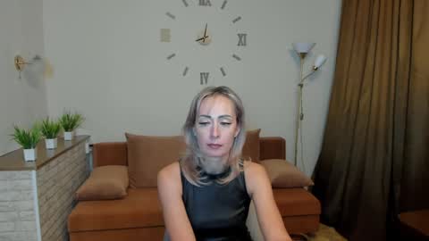Snapshot of julia__cherry_ chatting on January 16, 1:58 pm julia__cherry_ online show from January 16, 1:58 pm