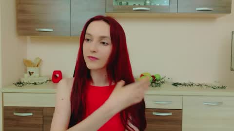 JuliaJae online show from June 5, 10:43 am