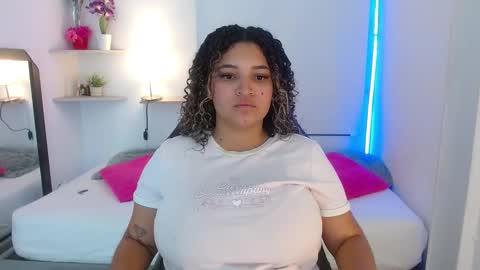 Julia online show from October 20, 12:19 pm