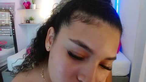 Julia online show from October 12, 1:02 pm