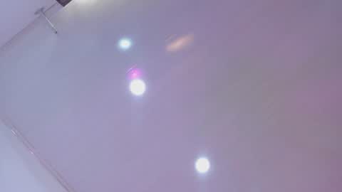 juliana_js_ online show from July 28, 3:43 pm