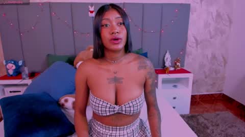 juli online show from January 1, 6:15 am