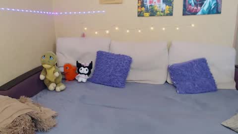 Snapshot of juliasane_ chatting on January 15, 11:00 am Jul online show from January 15, 11:00 am