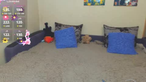 Jul online show from February 17, 5:12 pm