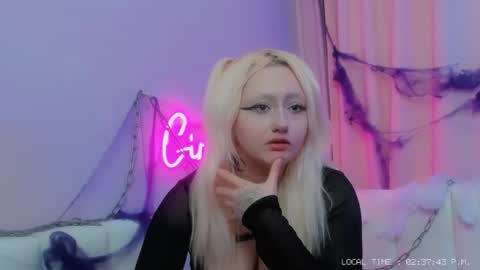 JuliaSharkk online show from October 29, 12:37 am