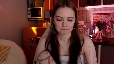 julidropp online show from February 16, 5:46 pm