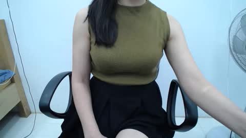 julie9x online show from May 30, 1:58 am