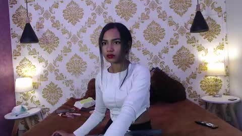 Snapshot of julie_coper chatting on January 11, 7:27 pm julie coper online show from January 11, 7:27 pm