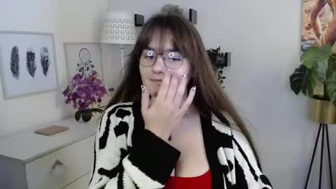 Snapshot of julie_extasy chatting on September 23, 12:36 pm Julie online show from September 23, 12:36 pm