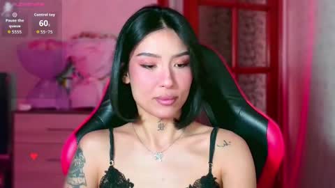 julie_turner_ online show from June 17, 9:21 am