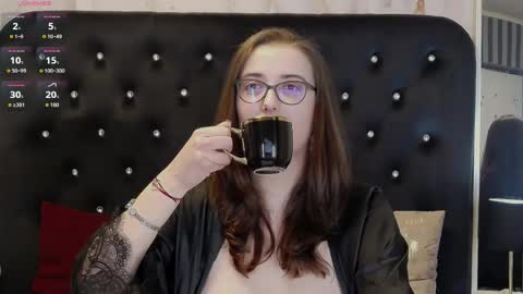 Julia online show from May 20, 5:37 am