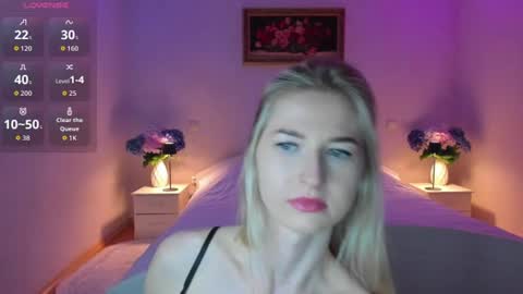 julieblazex online show from July 23, 10:18 pm